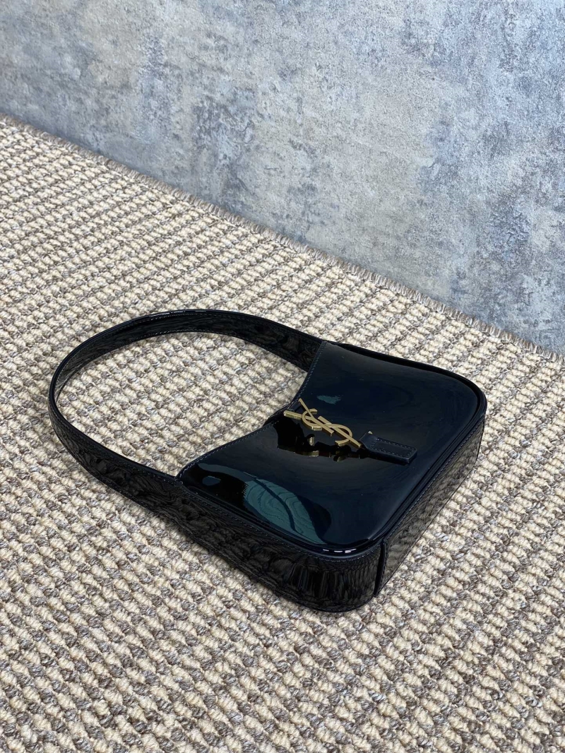 Y51 hobo bags